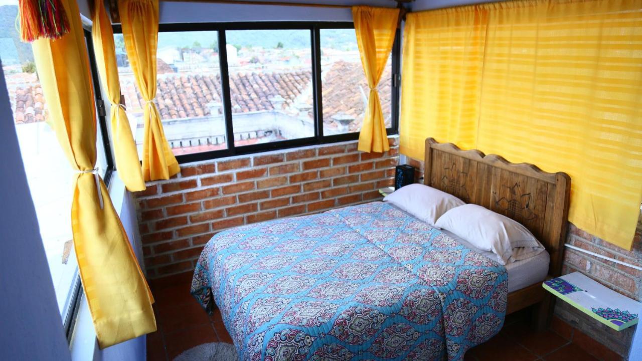 Hostal La Isla San Cristóbal de Las Casas Exteriör bild