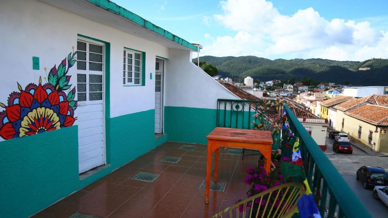 Hostal La Isla San Cristóbal de Las Casas Exteriör bild